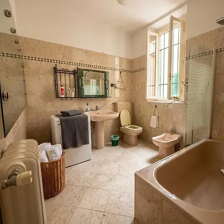Miraflorence 4*
